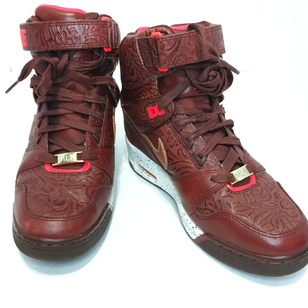 Nike Air Revolution‎ Sky Hi City Pack Milan, Limited Edition, Size 8.5| EUR 40